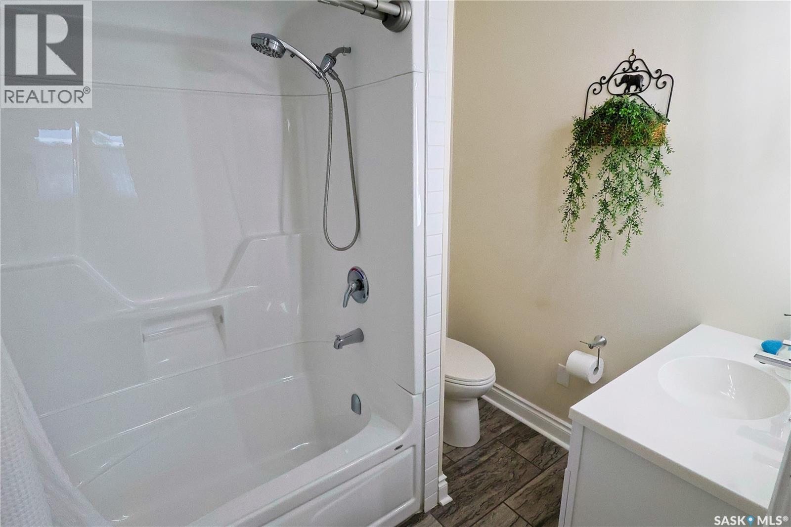 350 Ridgeway Road, Christopher Lake, SK - Indoor Photo Showing Bathroom