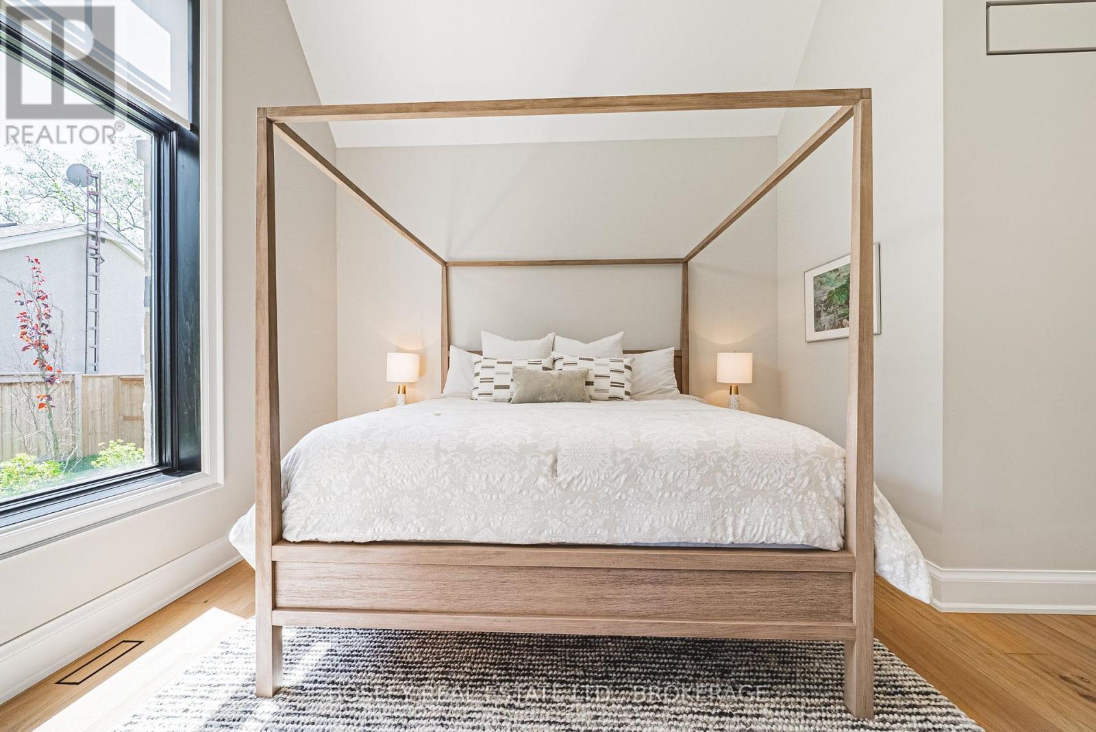 110 Millpond Road, Niagara-On-The-Lake (St. Davids), ON - Indoor Photo Showing Bedroom