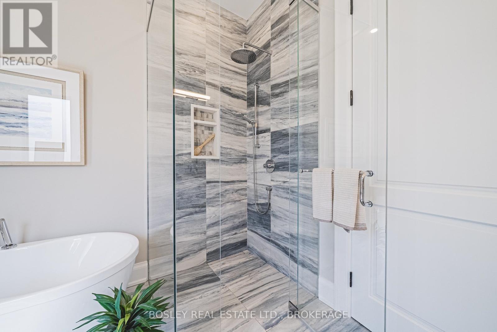 110 Millpond Road, Niagara-On-The-Lake (St. Davids), ON - Indoor Photo Showing Bathroom