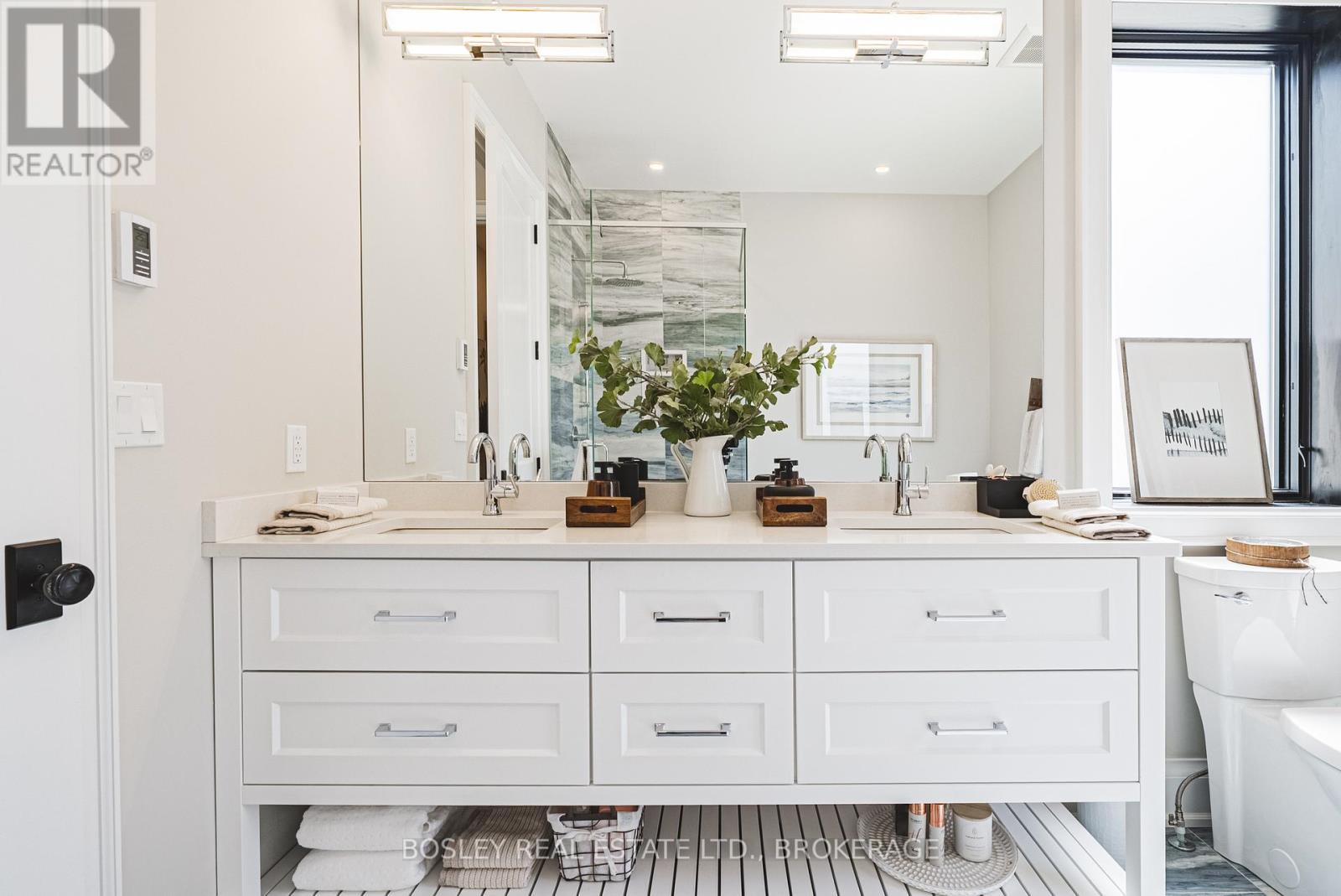 110 Millpond Road, Niagara-On-The-Lake (St. Davids), ON - Indoor Photo Showing Bathroom