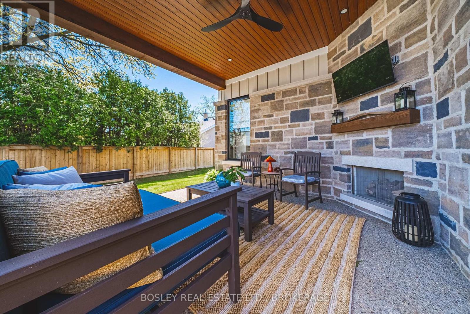 110 Millpond Road, Niagara-On-The-Lake (St. Davids), ON - Outdoor With Deck Patio Veranda With Exterior