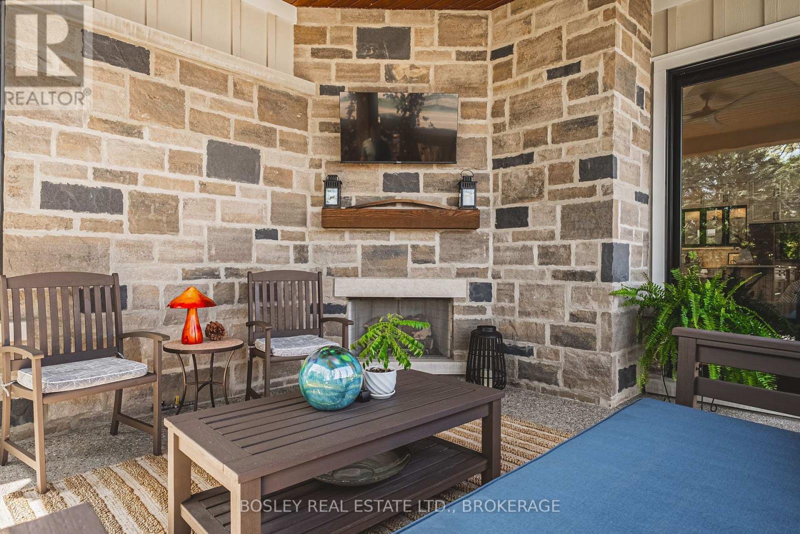 110 Millpond Road, Niagara-On-The-Lake (St. Davids), ON - Outdoor With Deck Patio Veranda