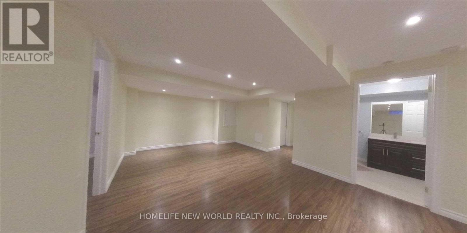 1 Copperstone Crescent, Richmond Hill, ON - Indoor Photo Showing Other Room