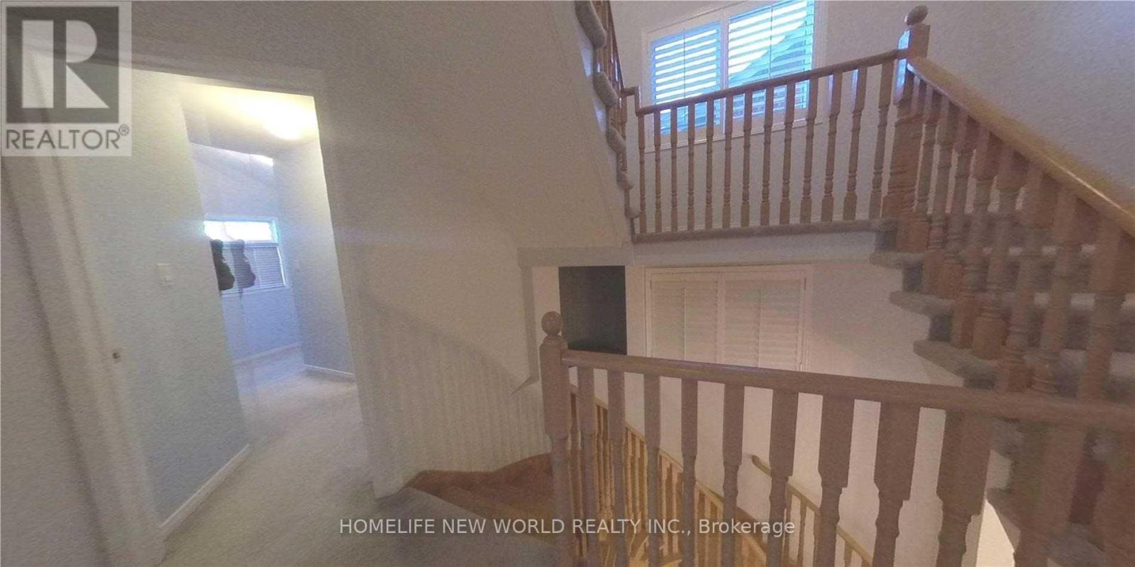 1 Copperstone Crescent, Richmond Hill, ON - Indoor Photo Showing Other Room