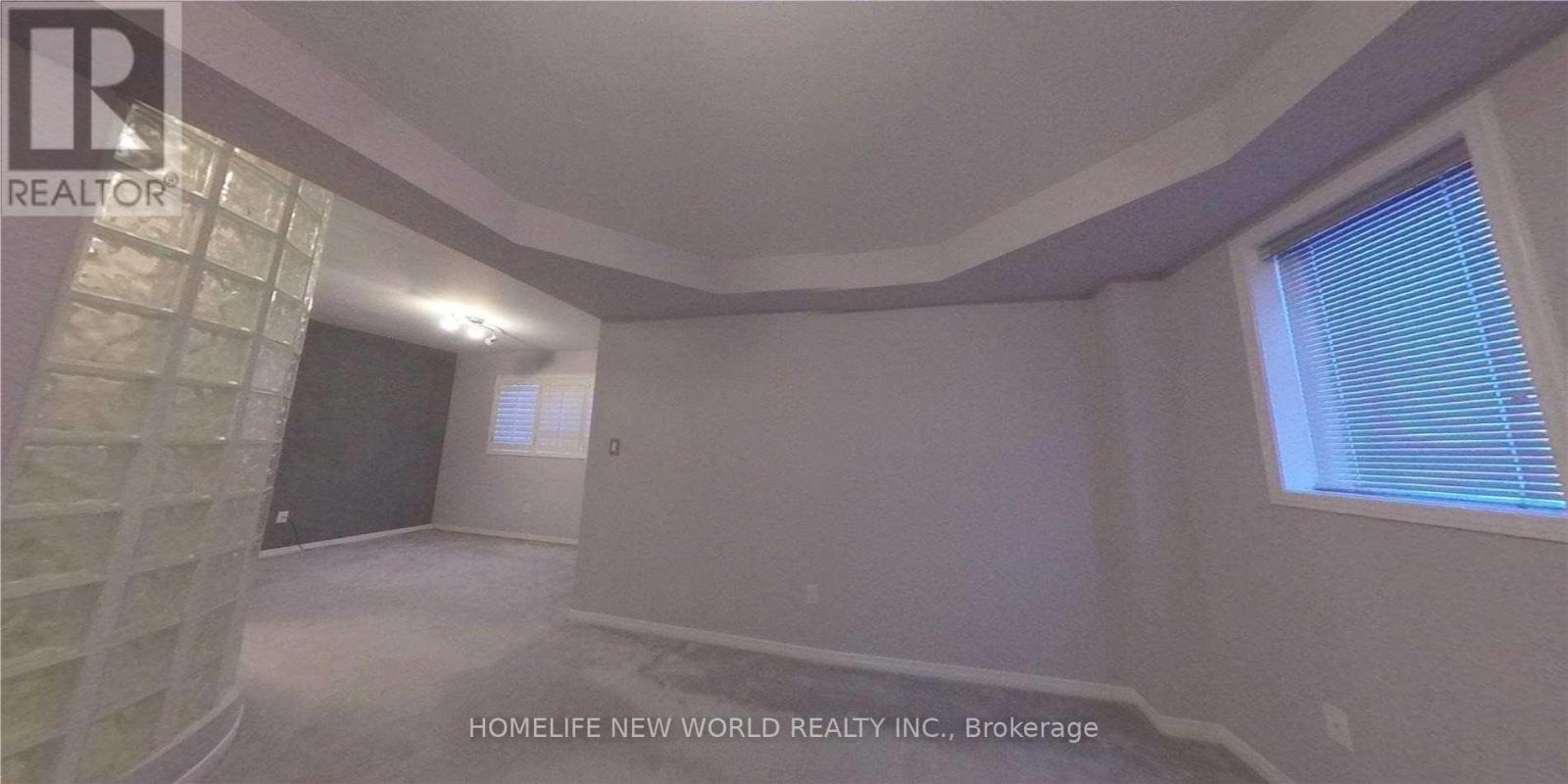 1 Copperstone Crescent, Richmond Hill, ON - Indoor Photo Showing Other Room