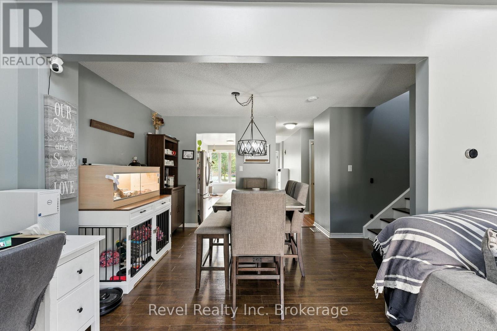 1 Conestoga Road, Woodstock (Woodstock - North), ON - Indoor