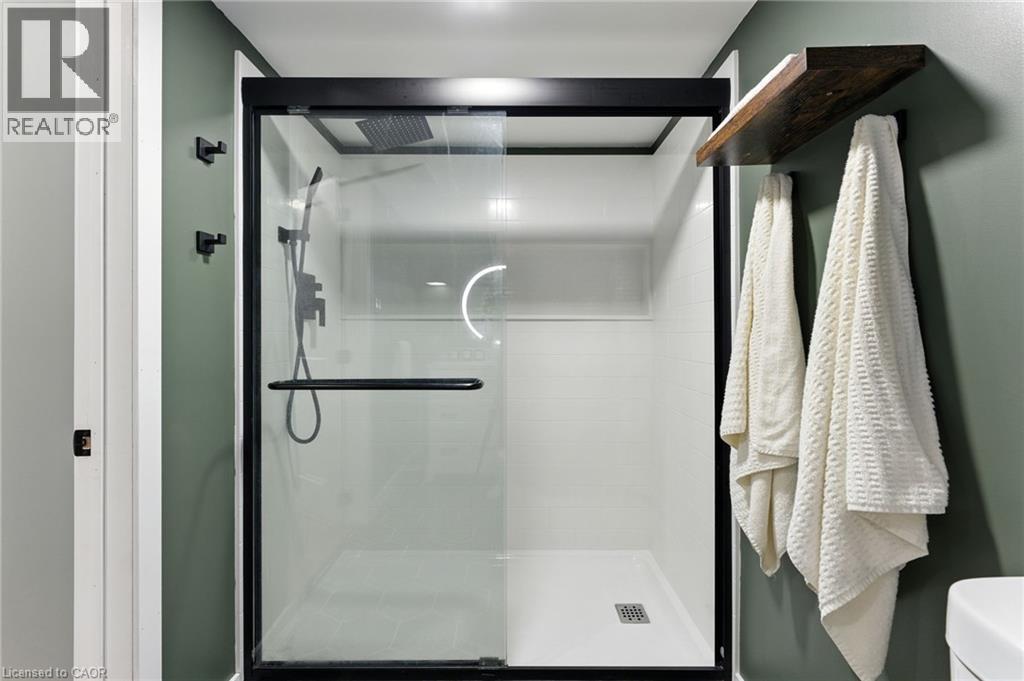 1 Conestoga Road, Woodstock, ON - Indoor Photo Showing Bathroom