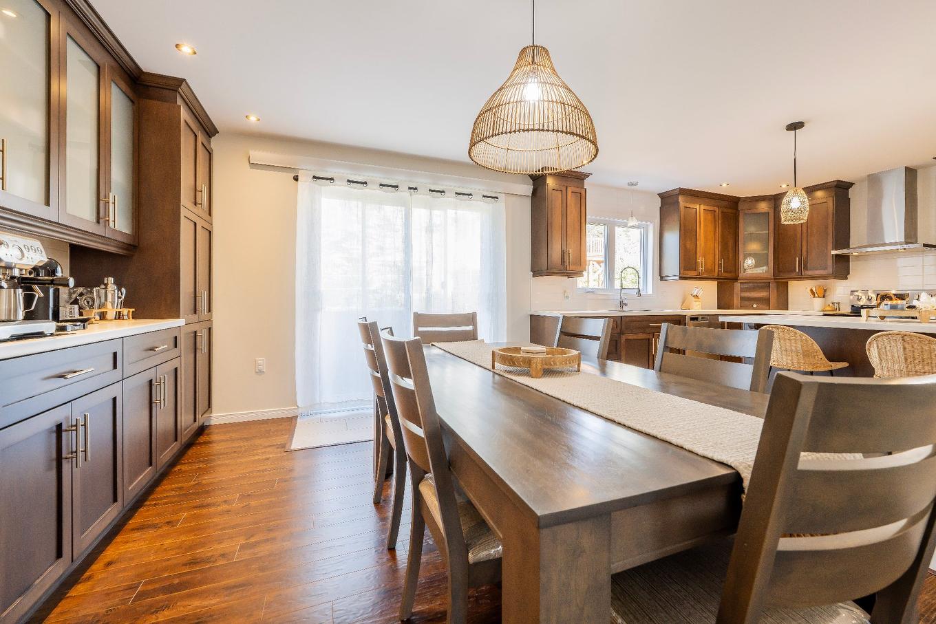 Dining room - 21 Allée Du Versant, Les Îles-De-La-Madeleine, QC - Indoor Photo Showing Dining Room