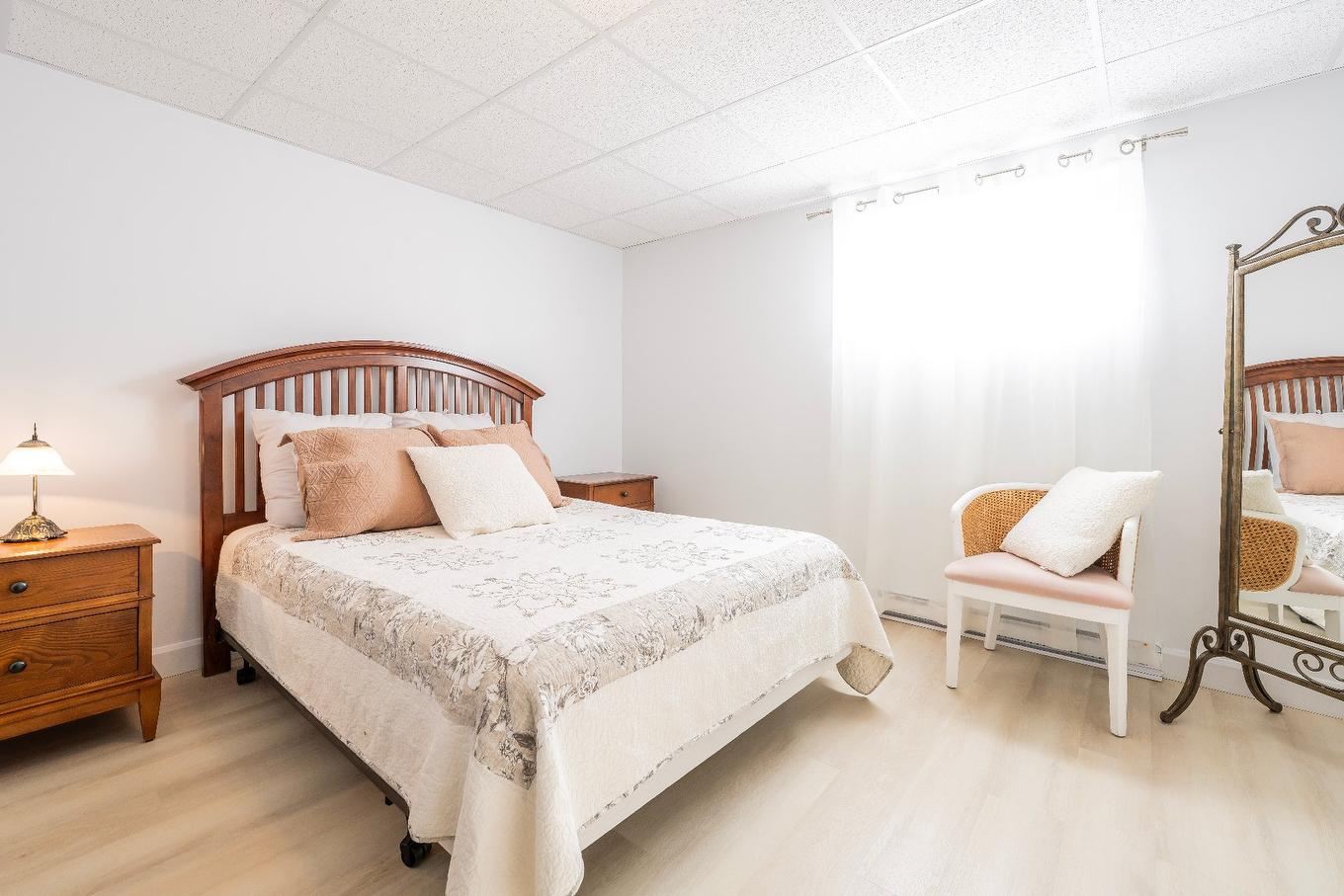 Bedroom - 21 Allée Du Versant, Les Îles-De-La-Madeleine, QC - Indoor Photo Showing Bedroom