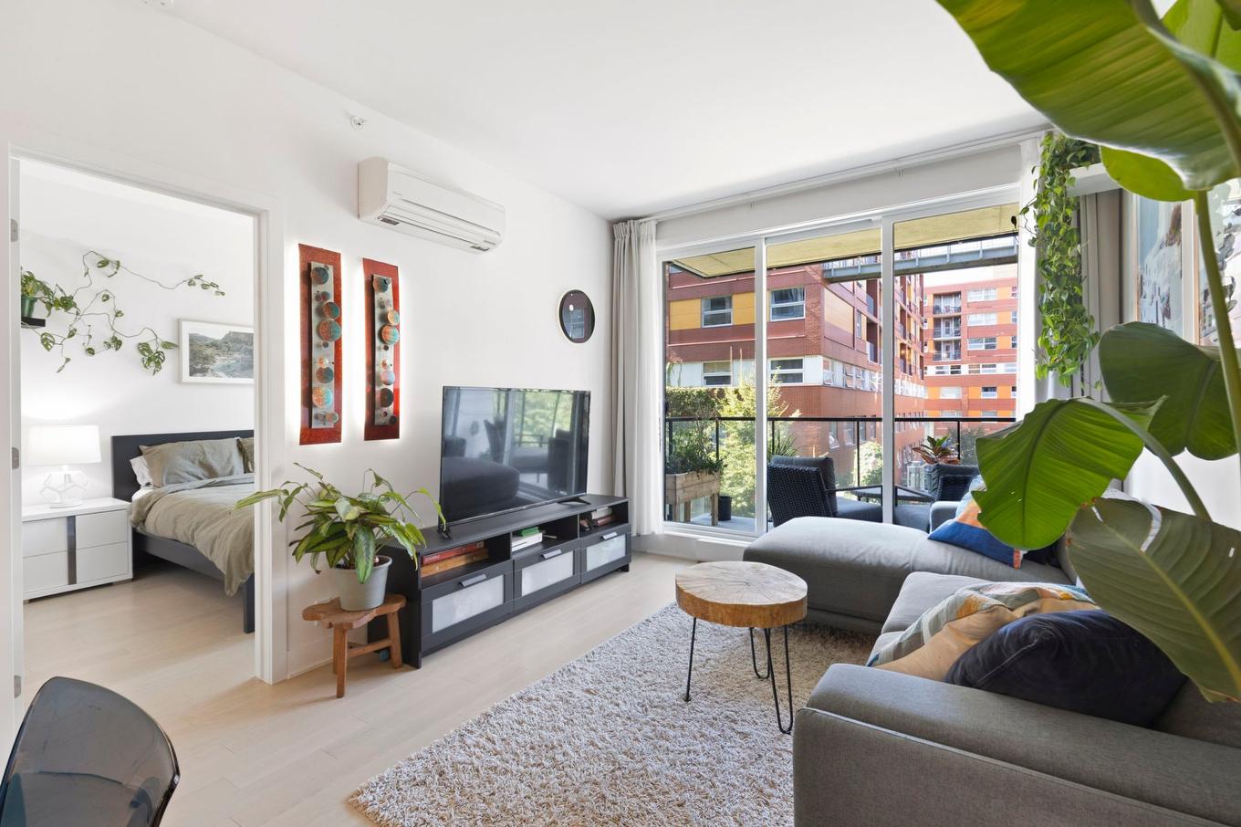 Living room - 208A-1400 Rue Ottawa, Montréal (Le Sud-Ouest), QC - Indoor