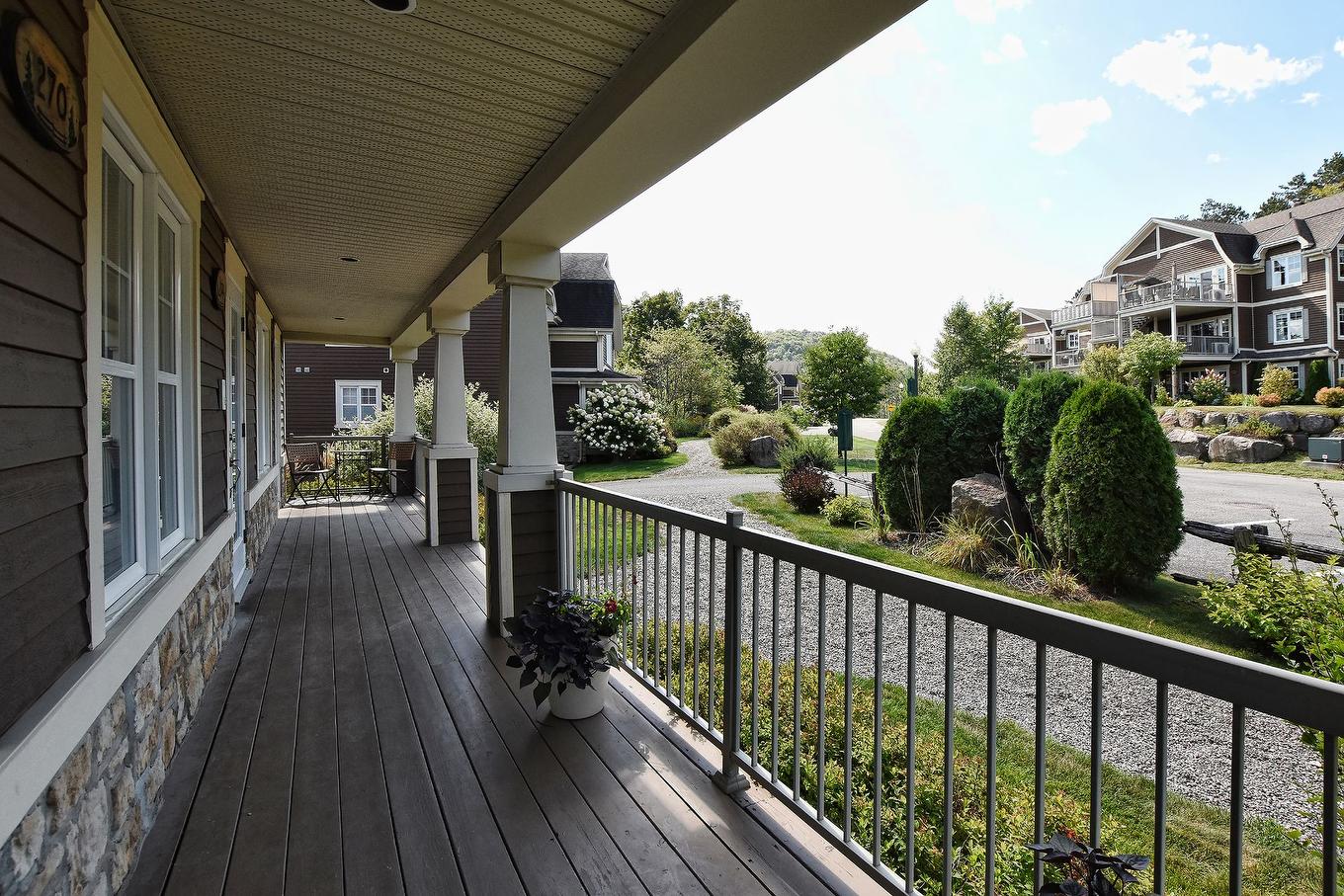 Patio - 270 Ch. De La Pinède, Piedmont, QC - Outdoor With Exterior