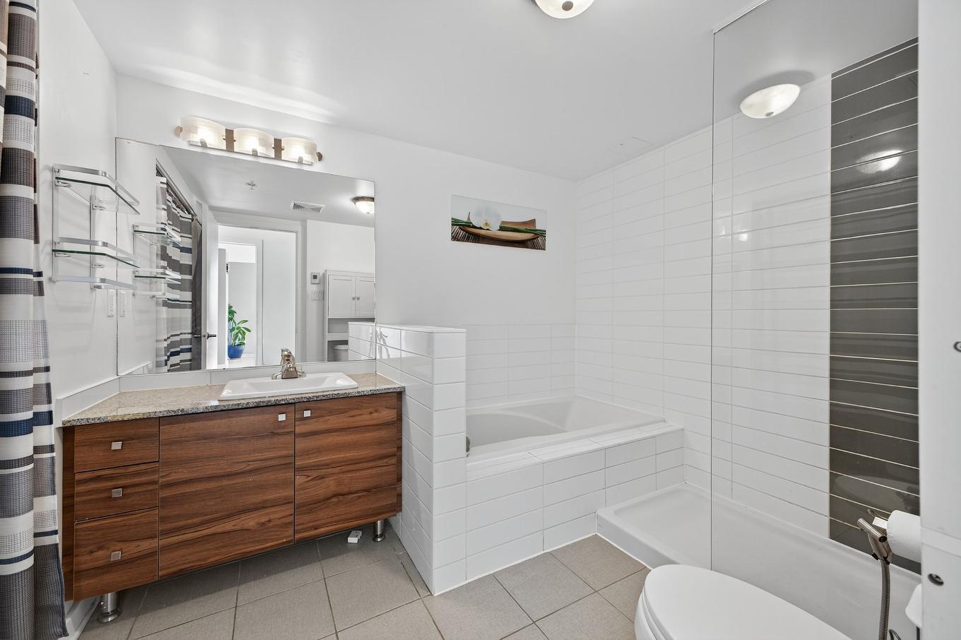 Salle de bains - 1455-10650 Place De L'Acadie, Montréal (Ahuntsic-Cartierville), QC - Indoor Photo Showing Bathroom