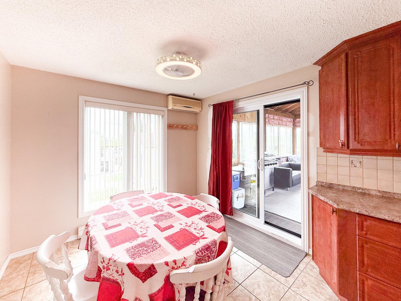Salle à manger - 39 Mtée Chauret, Gatineau (Gatineau), QC - Indoor Photo Showing Bedroom