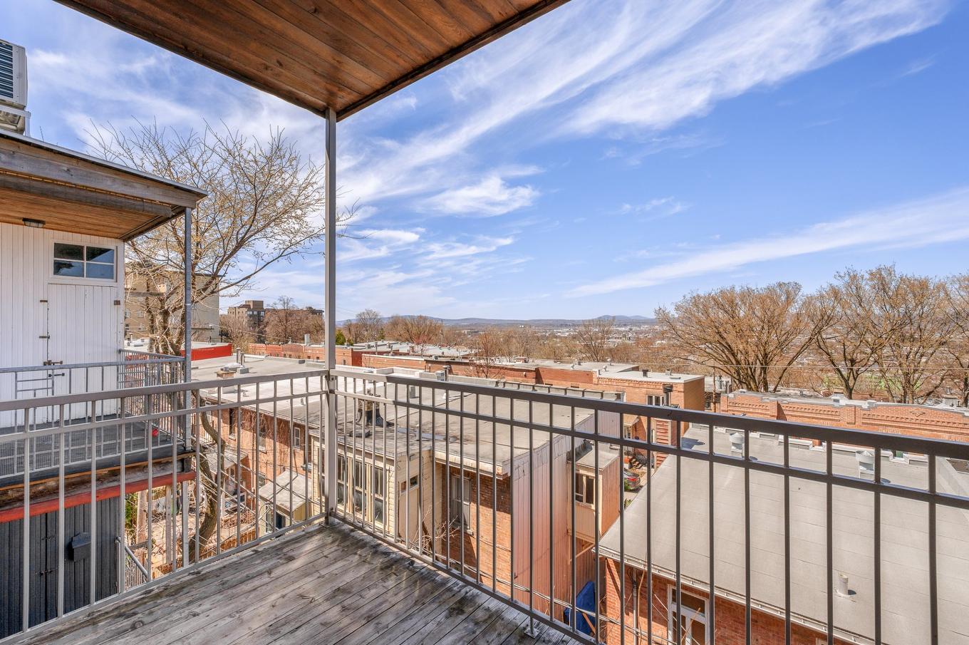 View - 444 Rue Des Franciscains, Québec (La Cité-Limoilou), QC - Outdoor With Exterior