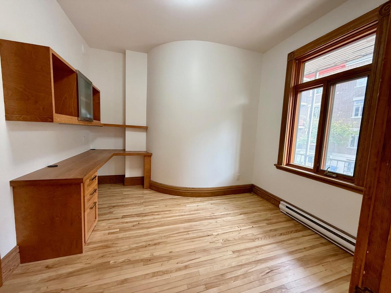 Office - 444 Rue Des Franciscains, Québec (La Cité-Limoilou), QC - Indoor Photo Showing Other Room