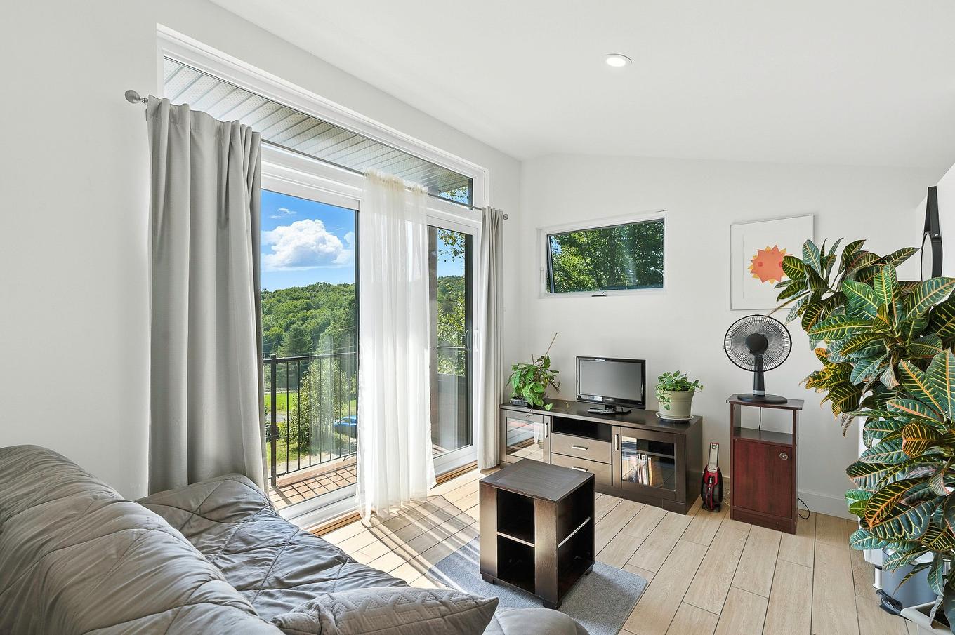 Den - 1696 Ch. Chapleau, Nominingue, QC - Indoor