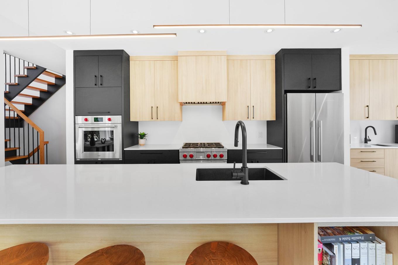 Cuisine - 2966 Ch. St-Charles, Terrebonne (Lachenaie), QC - Indoor Photo Showing Kitchen With Upgraded Kitchen