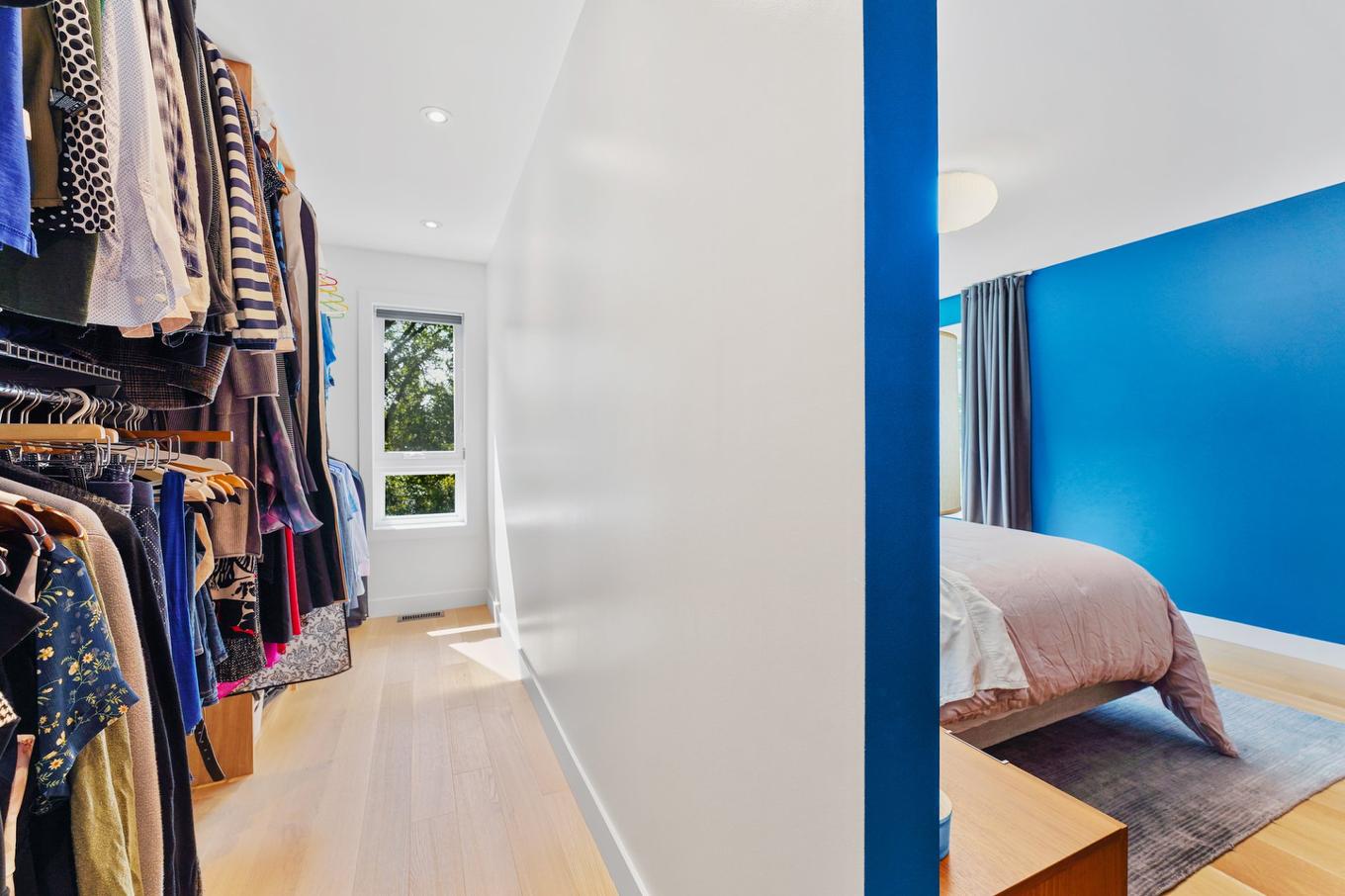 Penderie (Walk-in) - 2966 Ch. St-Charles, Terrebonne (Lachenaie), QC - Indoor With Storage