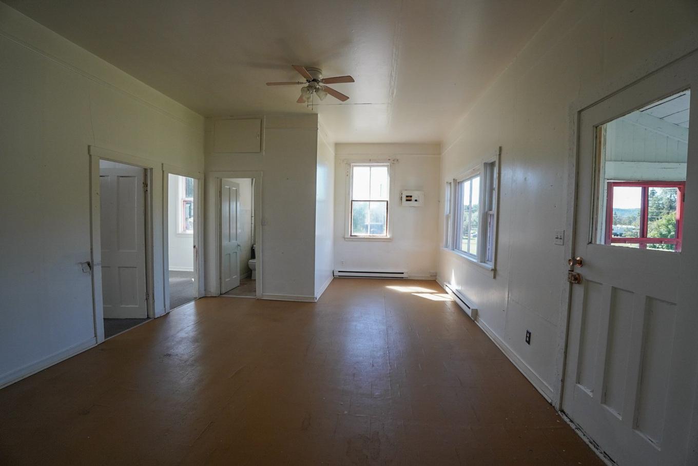 Living room - 327 Route 299, Cascapédia/Saint-Jules, QC - Indoor Photo Showing Other Room