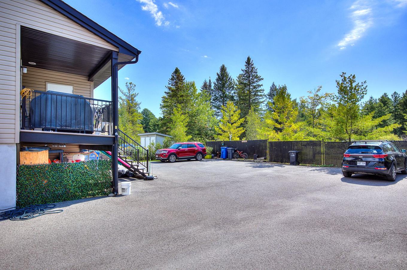 Parking - 9740 - 9744 Rue Henri-Piché, Mirabel, QC - Outdoor