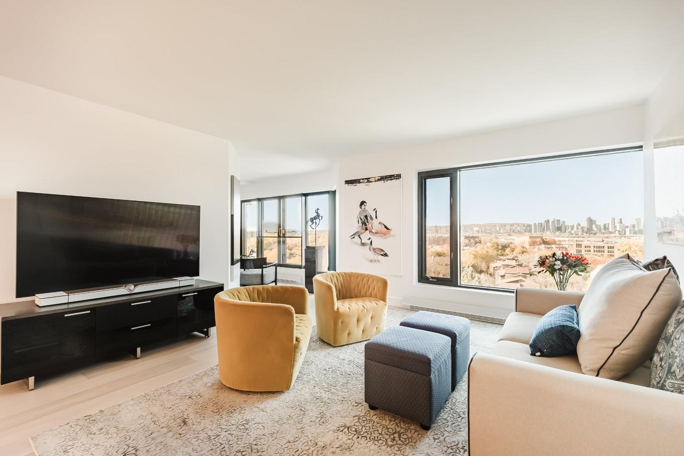 Salon - 906-80 Rue Berlioz, Montréal (Verdun/Île-Des-Soeurs), QC - Indoor Photo Showing Living Room