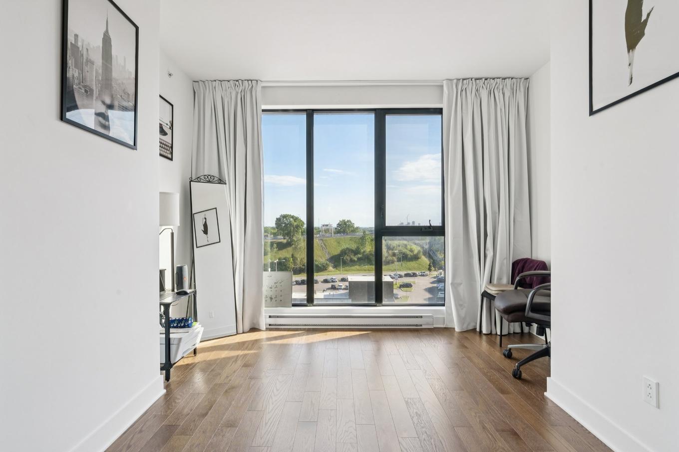 Living room - 700-200 Rue Marie-Charles-Le Moyne, Longueuil (Le Vieux-Longueuil), QC - Indoor