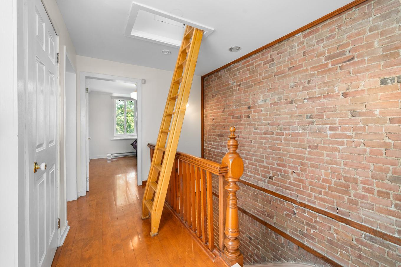 Hall - 2021 Rue De Bullion, Montréal (Ville-Marie), QC - Indoor Photo Showing Other Room