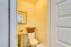 Powder room -