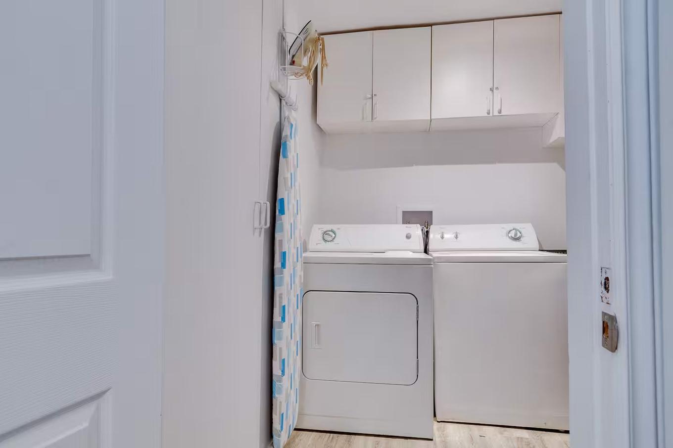 Laundry room - 562 Rue Cuvillier, Montréal (Mercier/Hochelaga-Maisonneuve), QC - Indoor Photo Showing Laundry Room