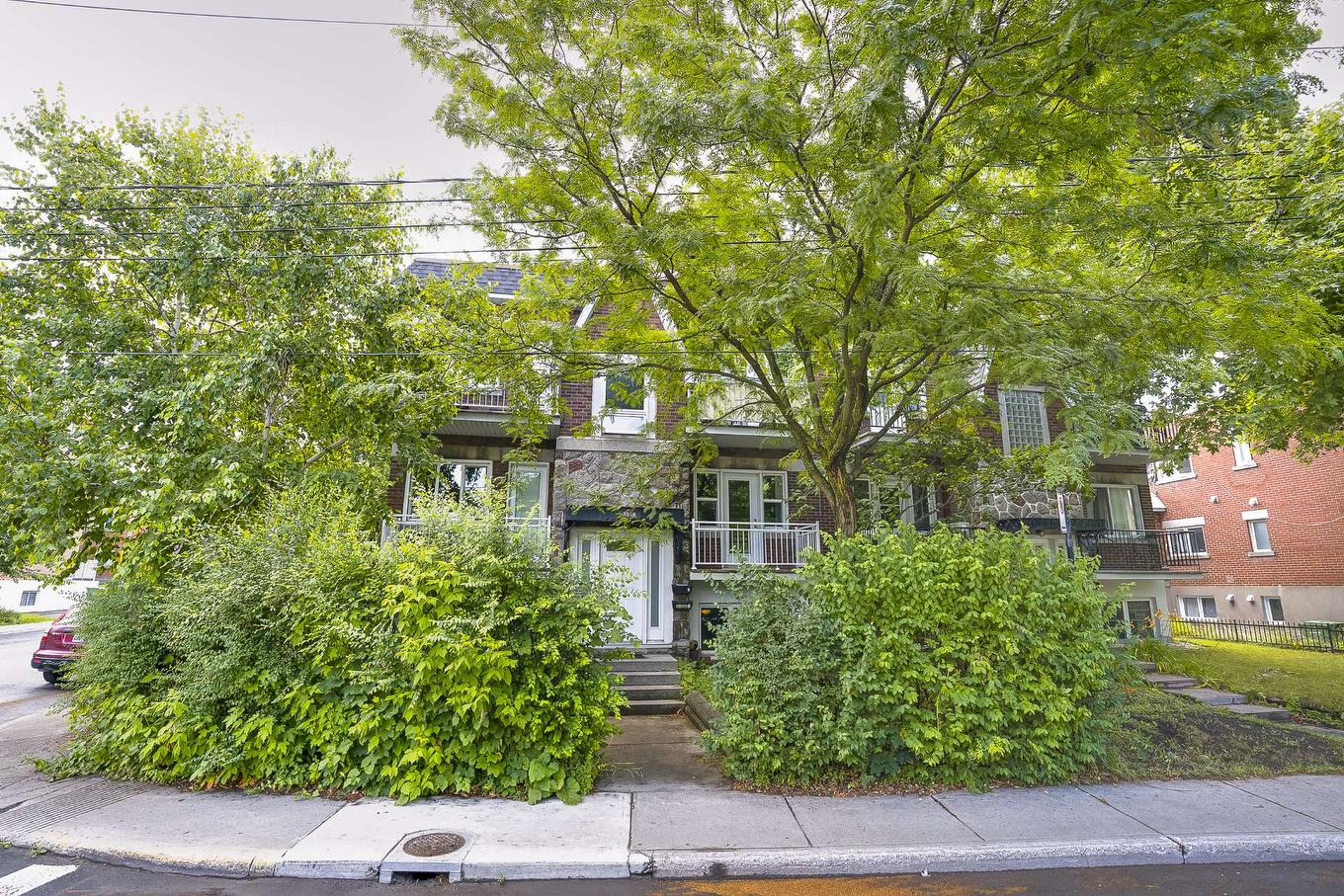 Frontage - 1-3860 Rue St-Zotique E., Montréal (Rosemont/La Petite-Patrie), QC - Outdoor