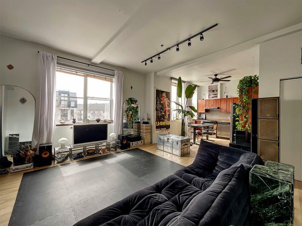 Living room - 302-795 1Re Avenue, Montréal (Lachine), QC - Indoor Photo Showing Living Room