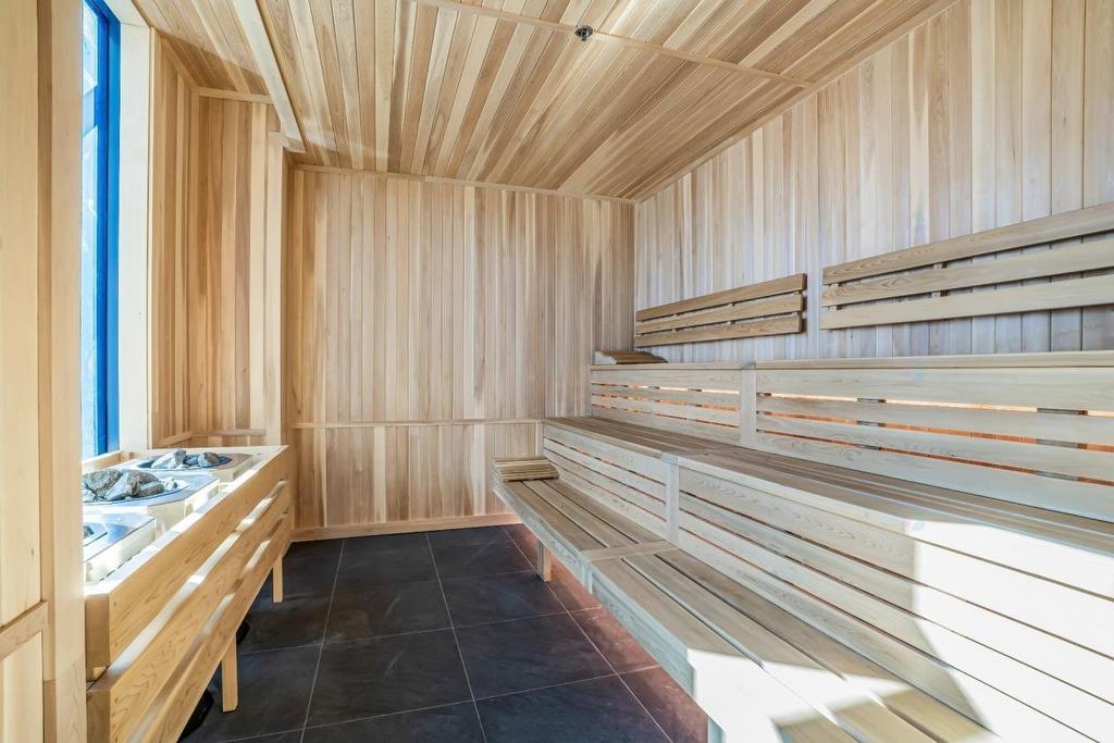 Sauna - 302-1000 Rue André-Prévost, Montréal (Verdun/Île-Des-Soeurs), QC - Indoor Photo Showing Other Room