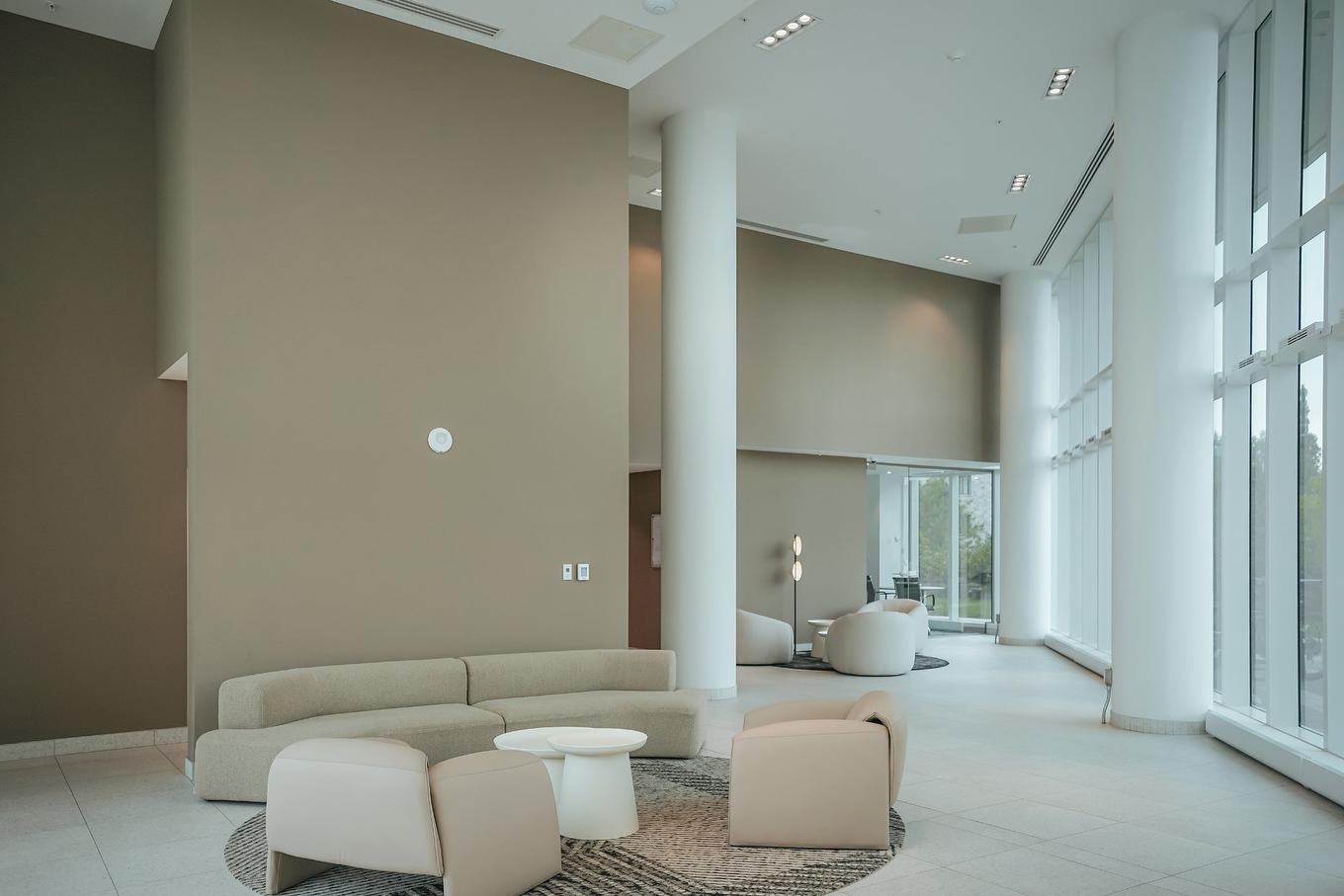 Commerce - 302-1000 Rue André-Prévost, Montréal (Verdun/Île-Des-Soeurs), QC - Indoor Photo Showing Other Room