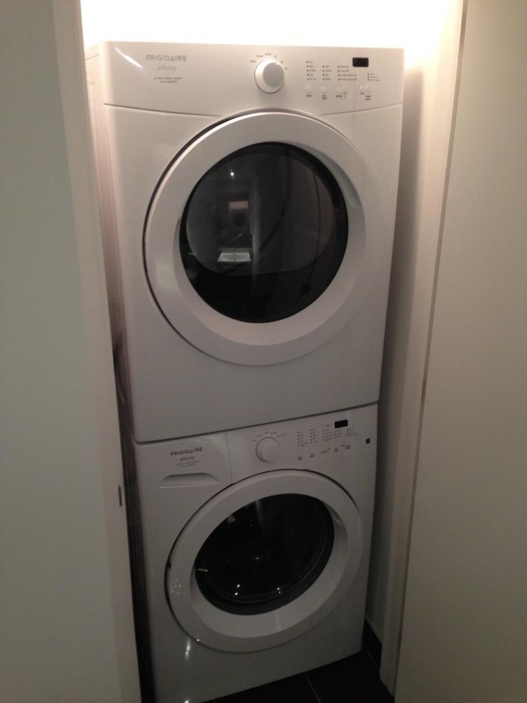 Laundry room - 716-1000 Rue Ottawa, Montréal (Le Sud-Ouest), QC - Indoor Photo Showing Laundry Room