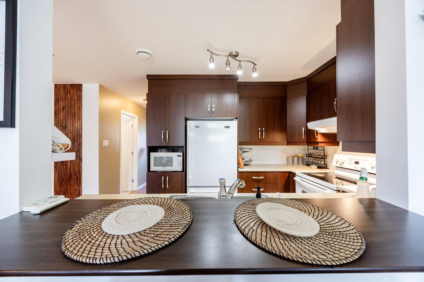Cuisine - 1-5970 Rue Chevalier, Brossard, QC - Indoor Photo Showing Kitchen