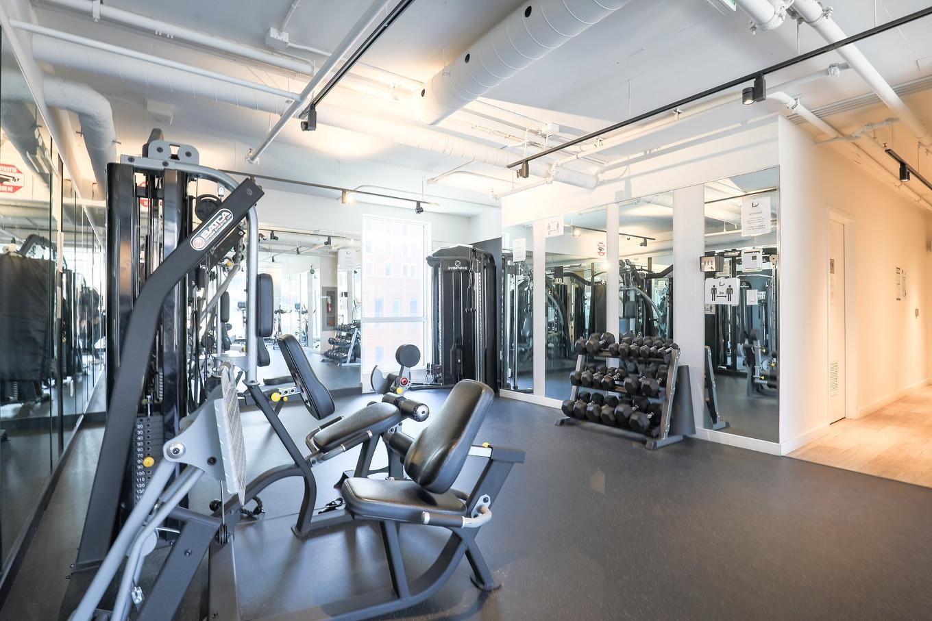 Exercise room - 1703-1211 Rue Drummond, Montréal (Ville-Marie), QC - Indoor Photo Showing Gym Room