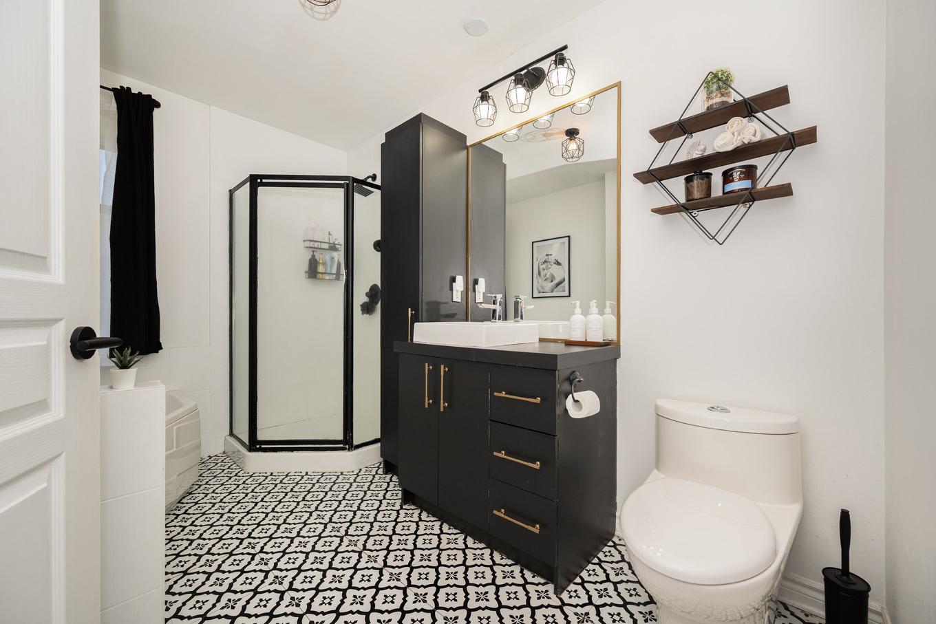 Salle de bains - 304-5241 Av. Eliot, Laval (Chomedey), QC - Indoor Photo Showing Bathroom