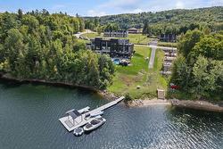 86 Ch. H.-Zurenski Val-Des-Monts, QC J8N 0K6