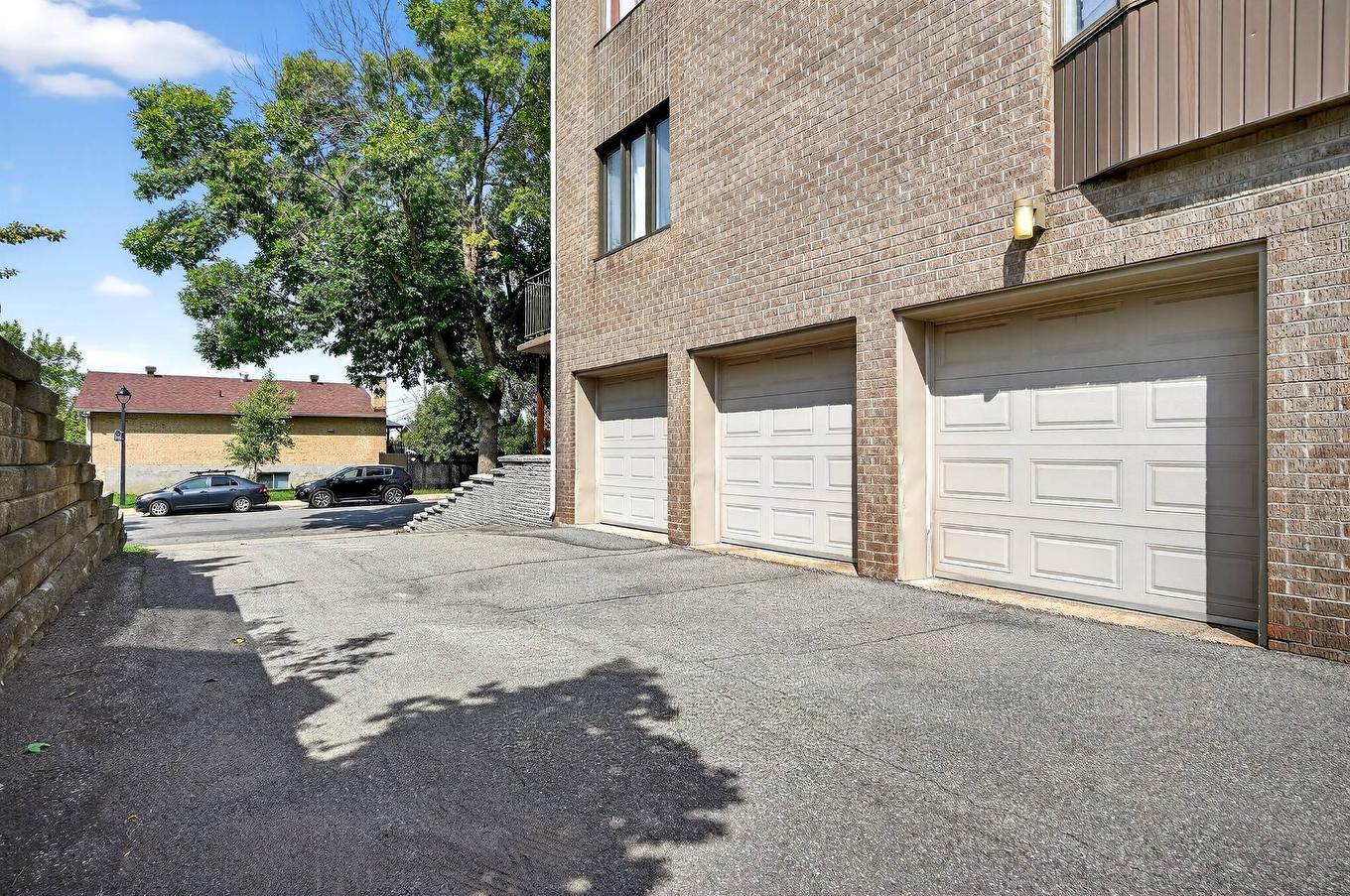 Garage - 8626 Rue Louis-Hainault, Montréal (Rivière-Des-Prairies/Pointe-Aux-Trembles), QC - Outdoor With Exterior