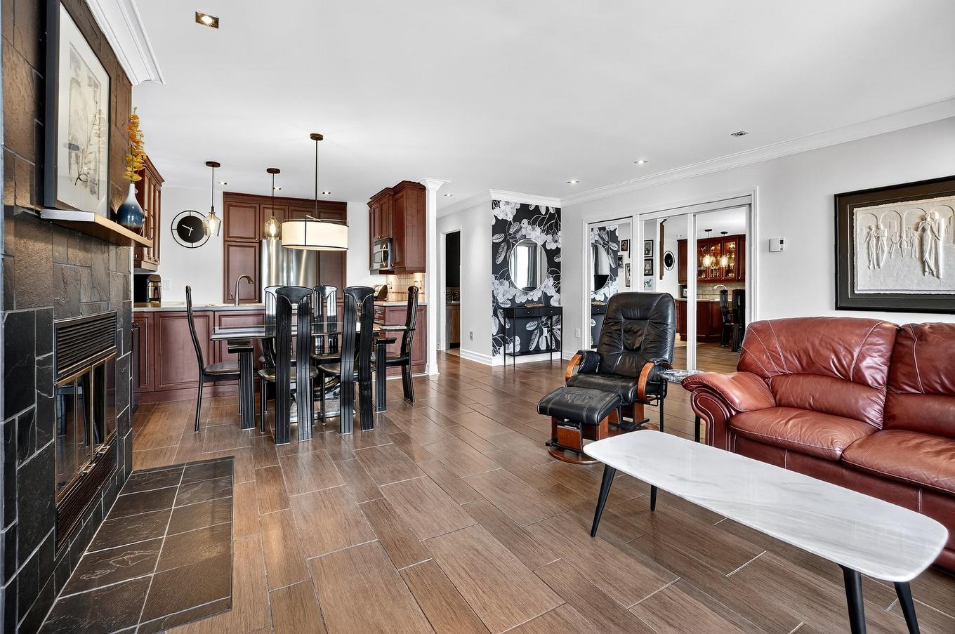 Vue d'ensemble - 8626 Rue Louis-Hainault, Montréal (Rivière-Des-Prairies/Pointe-Aux-Trembles), QC - Indoor Photo Showing Living Room