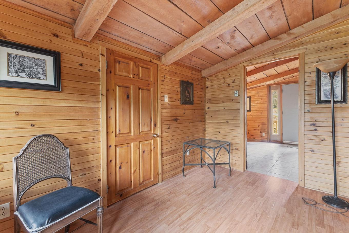 Loft - 6 Rue Des Mélèzes, Val-Des-Monts, QC - Indoor