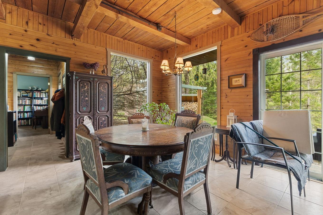 Overall view - 6 Rue Des Mélèzes, Val-Des-Monts, QC - Photo Showing Dining Room