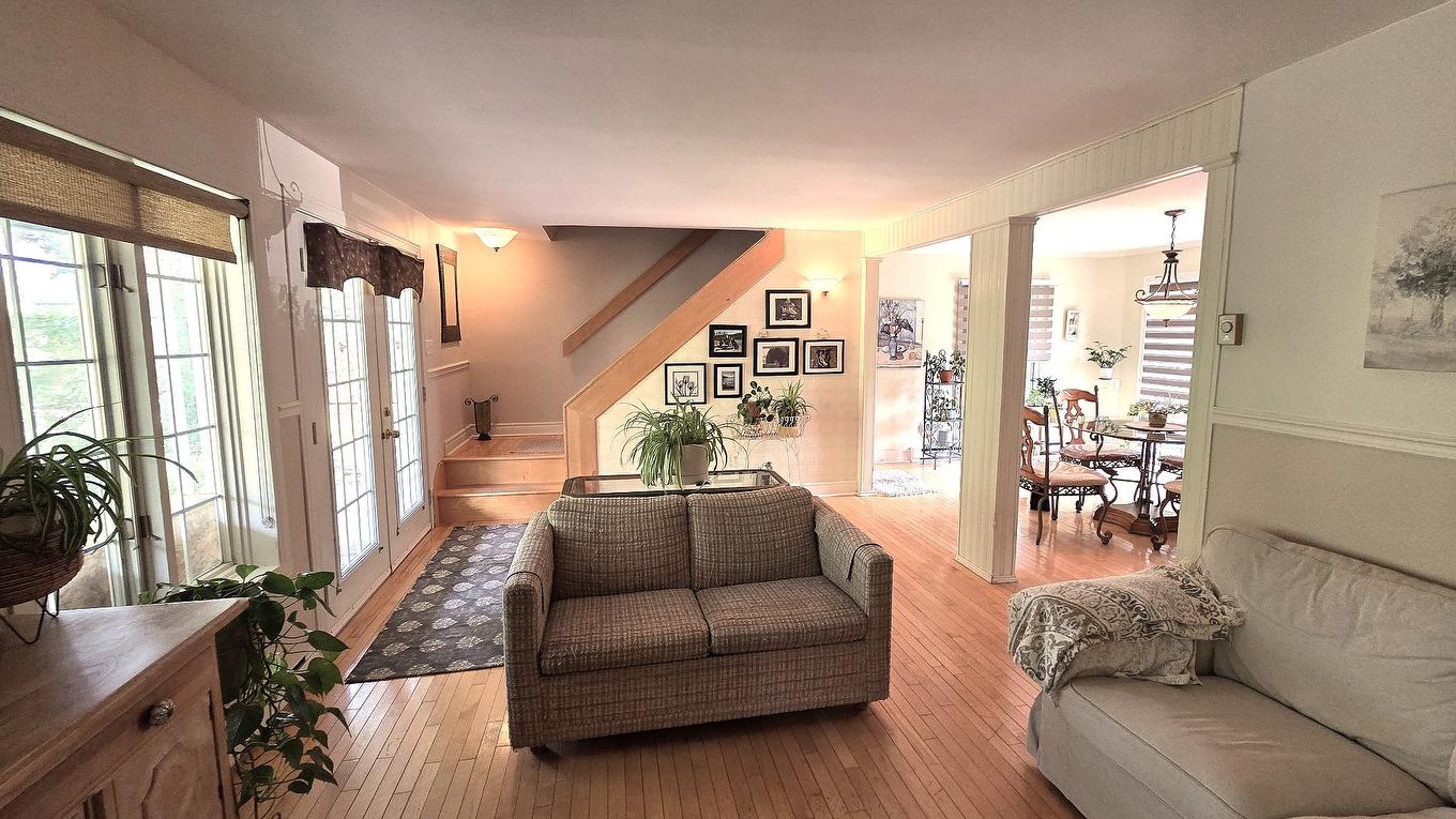 Salon - 60 Rue Gervais, Sorel-Tracy, QC - Indoor Photo Showing Living Room