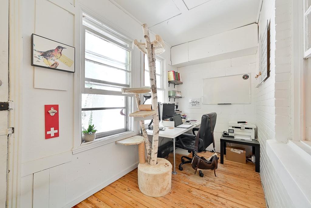 Veranda - 3557 - 3561 Rue Dandurand, Montréal (Rosemont/La Petite-Patrie), QC - Indoor