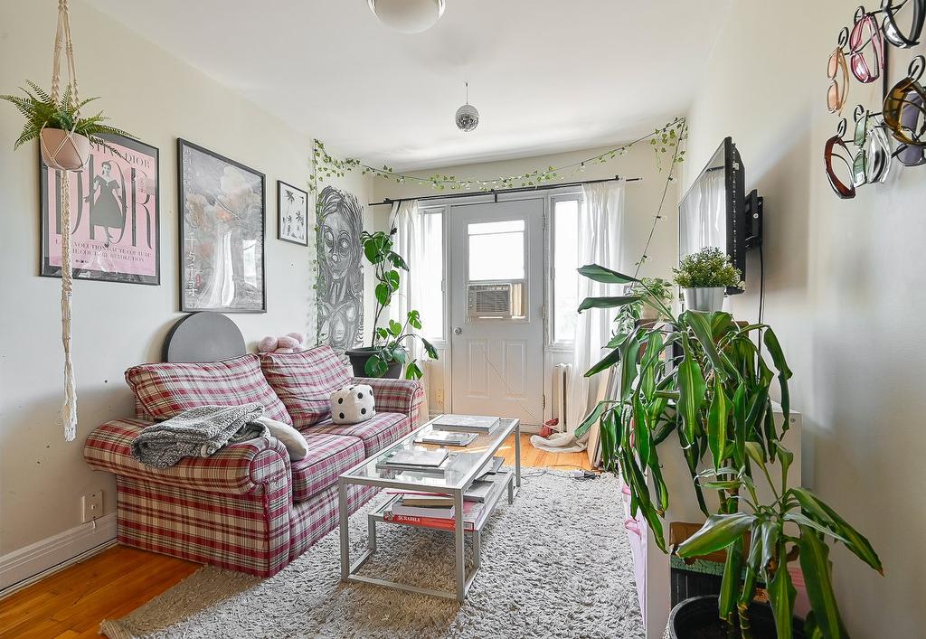 Living room - 3557 - 3561 Rue Dandurand, Montréal (Rosemont/La Petite-Patrie), QC - Indoor Photo Showing Other Room