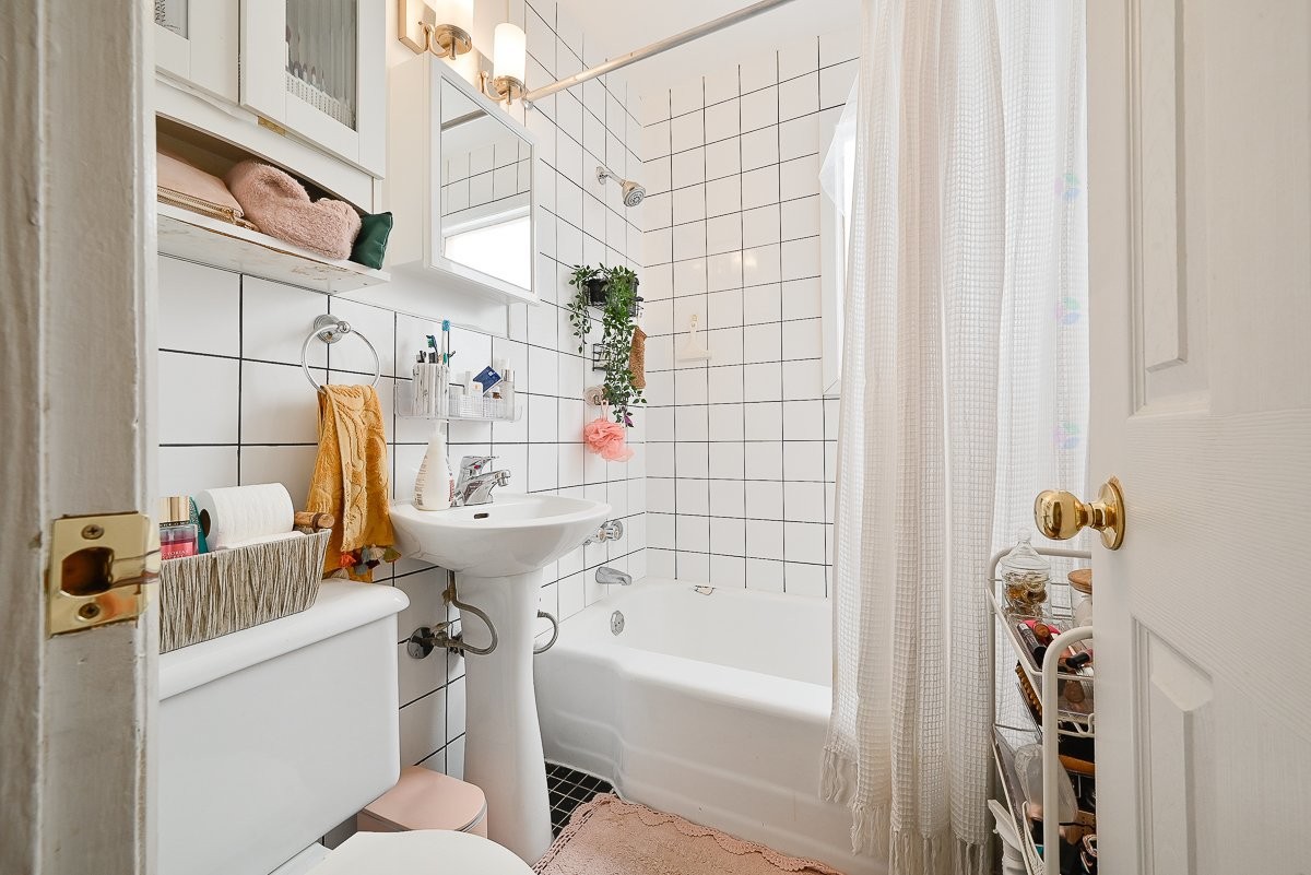 Bathroom - 3557 - 3561 Rue Dandurand, Montréal (Rosemont/La Petite-Patrie), QC - Indoor Photo Showing Bathroom
