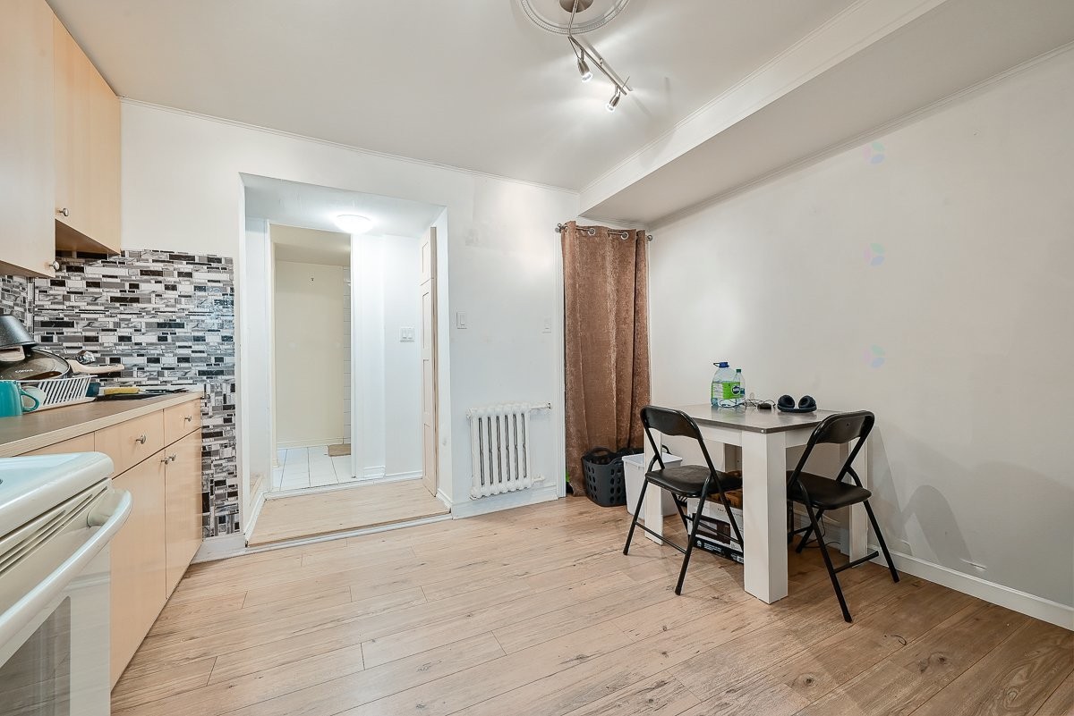 Dinette - 3557 - 3561 Rue Dandurand, Montréal (Rosemont/La Petite-Patrie), QC - Indoor