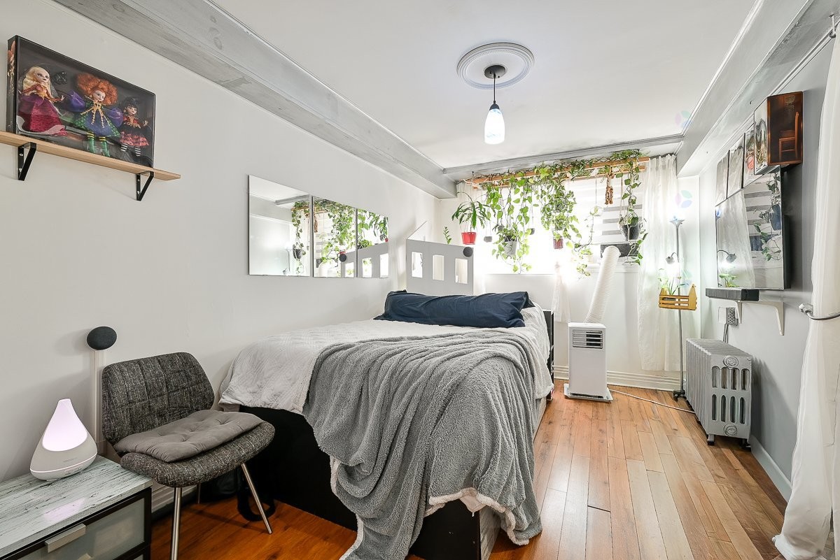 Master Bedroom - 3557 - 3561 Rue Dandurand, Montréal (Rosemont/La Petite-Patrie), QC - Indoor Photo Showing Bedroom