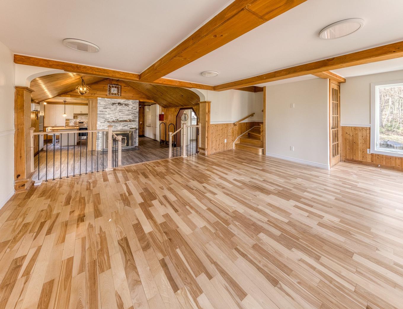 Vue d'ensemble - 615 Ch. Du Sommet, Fossambault-Sur-Le-Lac, QC - Indoor With Fireplace