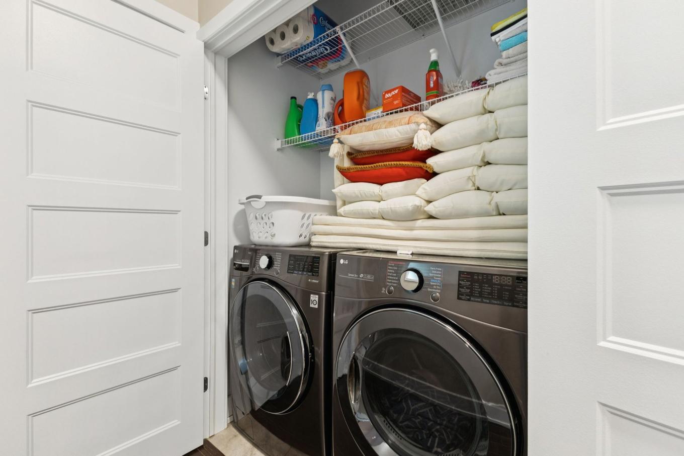 Laundry room - 24 Ch. Scuvée, Val-Des-Monts, QC - Indoor Photo Showing Laundry Room